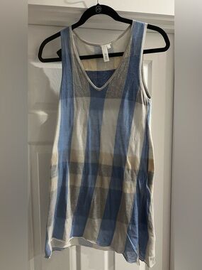 Sleeveless V-Neck sweater with Blue & Cream Stripes